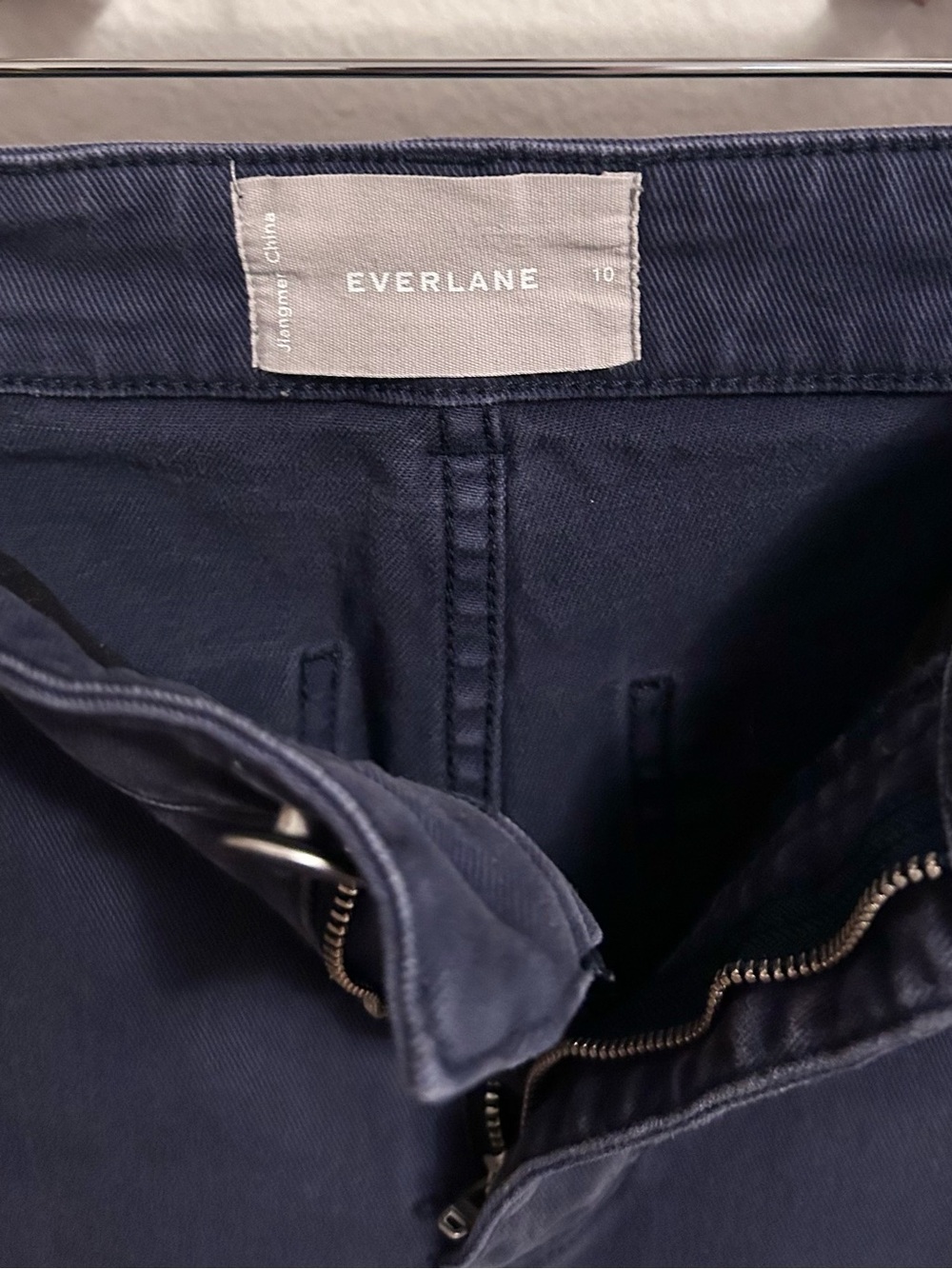 Everlane The Utility Barrel Pant in Navy size 10 Regular high rise - Picture 6 of 7